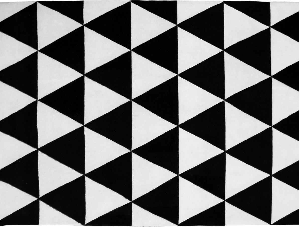 Buy Triangles Design Rug - Wool - Trya White / Black 58452 - in the EU
